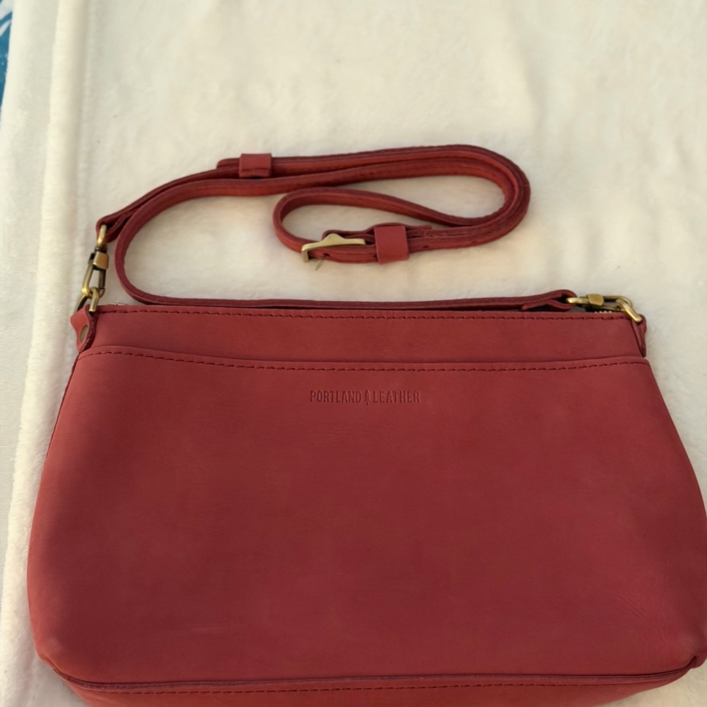 Portland Leather Classic Poppy  Crossbody Bag
